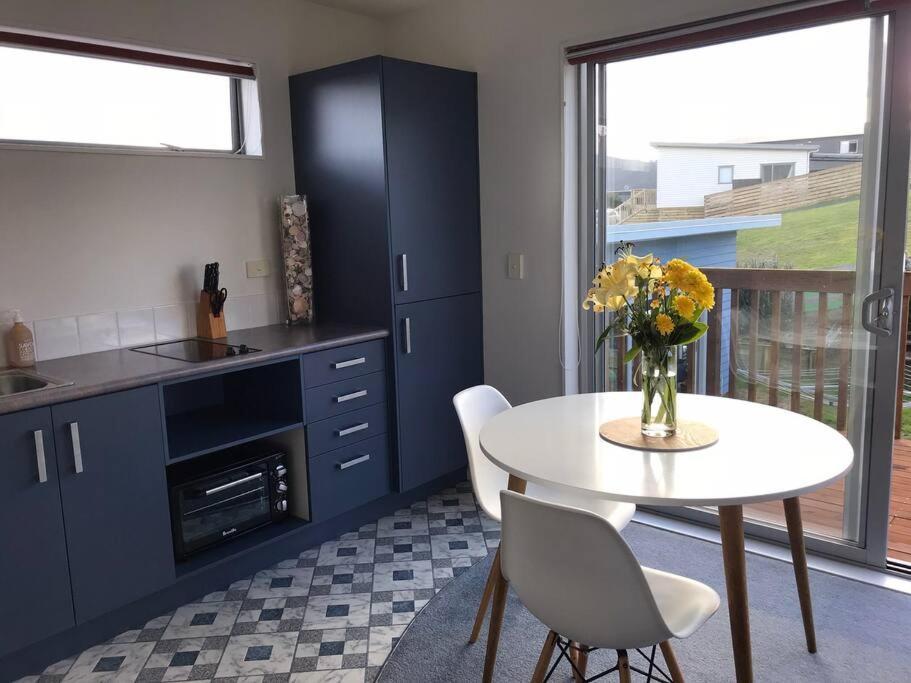 The Blue Beach House Mangawhai Exterior photo