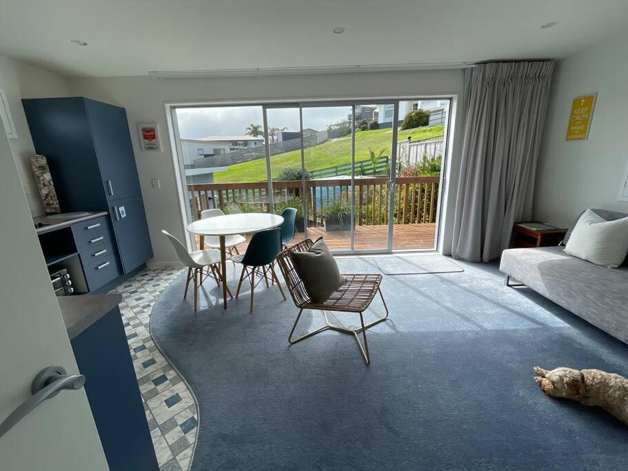 The Blue Beach House Mangawhai Exterior photo